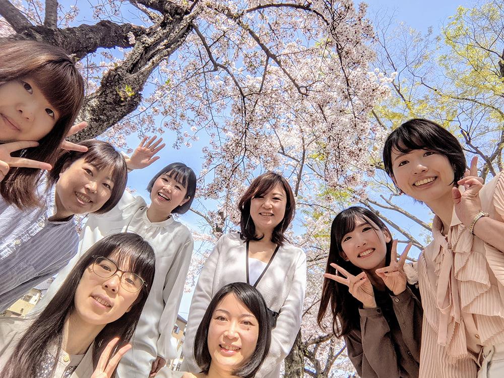 お花見だよ！全員集合！